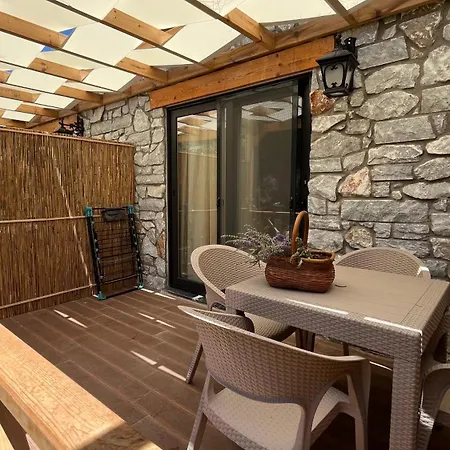 Felicita House * مرمريس